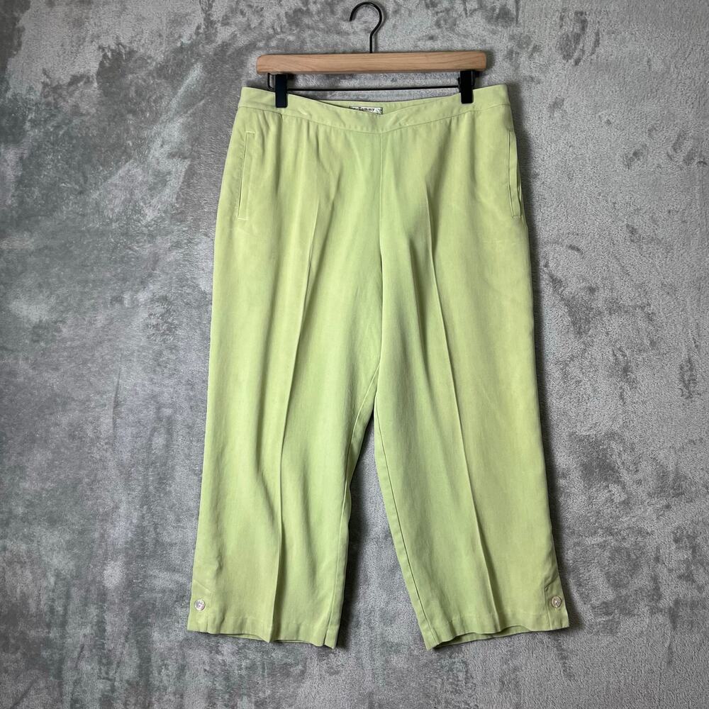 Tommy Bahama Green Silk Capri Pants Coastal‎ Beachy Resort Size 14 Vacation